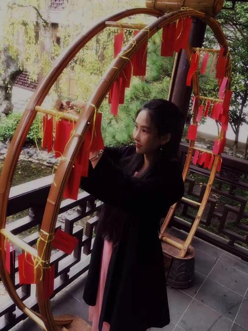 geisha抖音版本,为何短视频平台上的改编能引爆流行,却引发对文化原真性的争议?