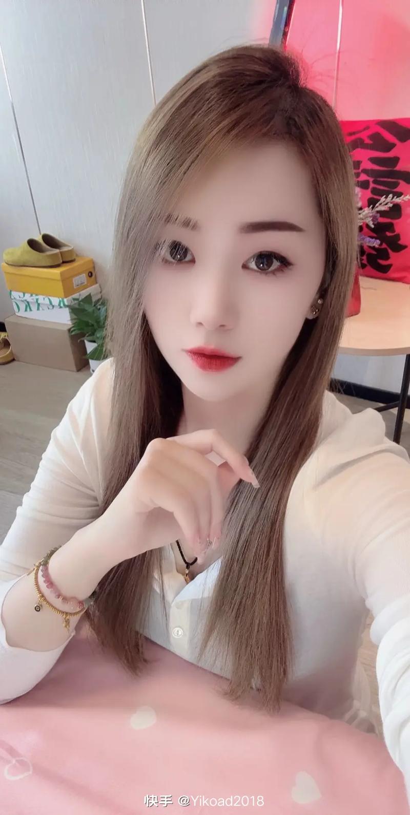 2025年快手十大女性红人将花落谁家？她们的爆红密码又是什么？