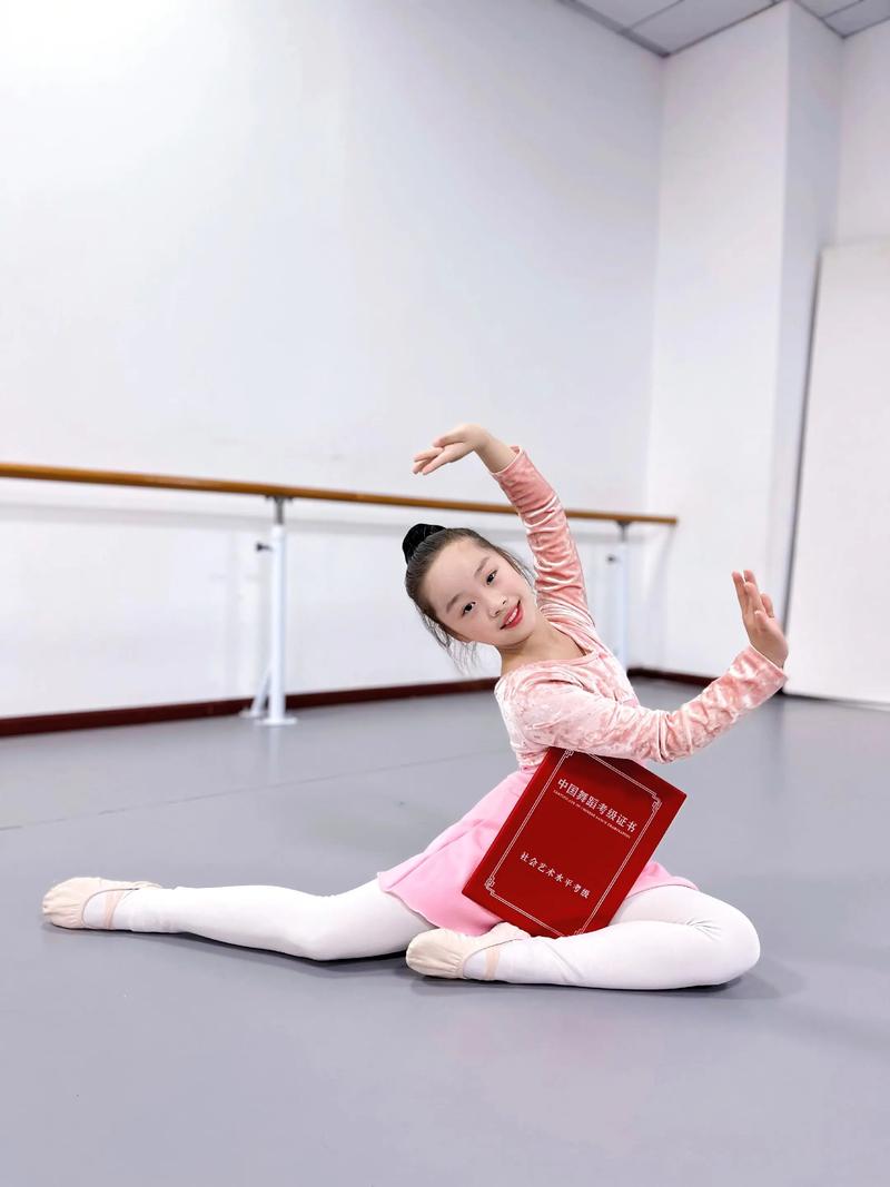 Psycho舞蹈在抖音爆火背后,藏着怎样的流量密码与群体心理密码?