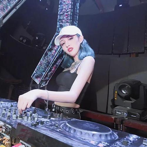 为什么快手上的DJ电音试听总能成为爆款?这些神曲藏着怎样的流量密码?