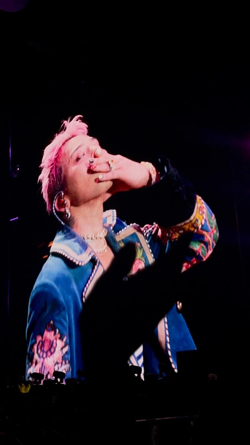 抖音 hit you现象背后,算法如何精准捕捉用户心理,让短视频成为无法抗拒的情绪触发器?