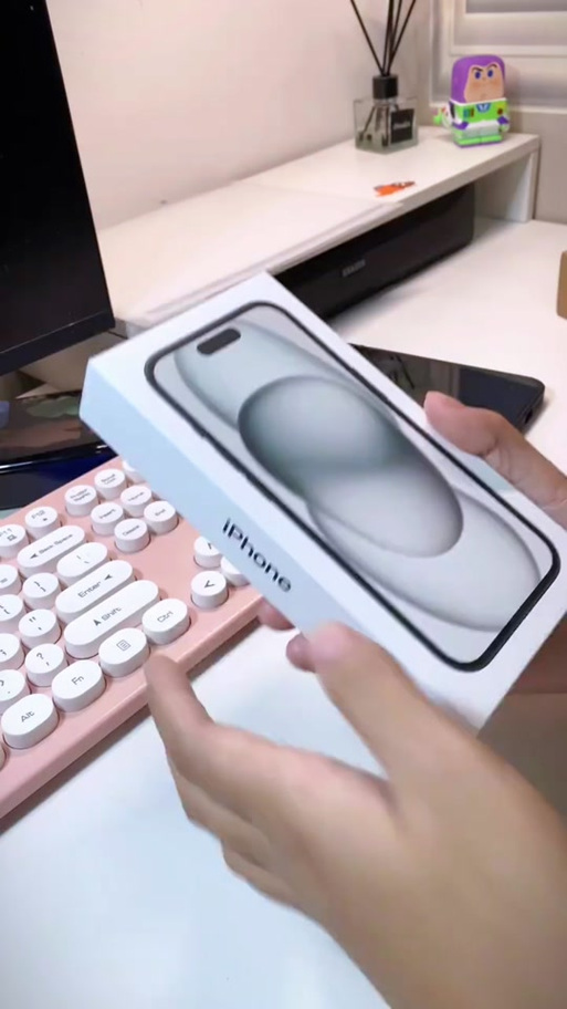 抖音上爆火的iPhone盒子究竟是何方神圣？为何能吸引无数人跟风购买？它真的能改变手机使用体验吗？