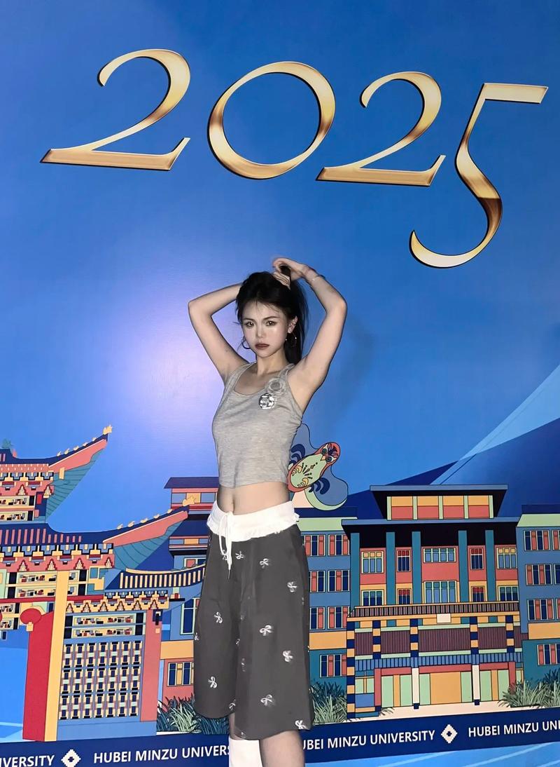 抖音翻唱Havana为何能爆火?是卡点节奏适配了短视频基因,还是翻唱者用独特嗓音重塑了古巴风情?