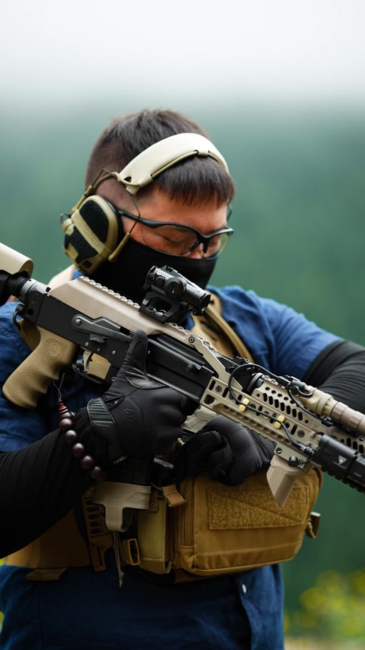 抖音打枪bitche，是新兴娱乐风口还是潜在暴力风险？