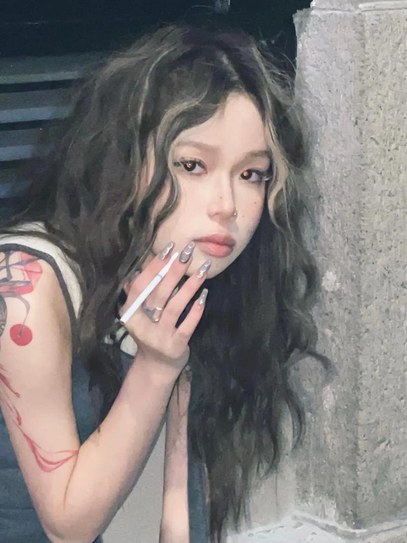 抖音西班牙账号ohthe的内容有何独特魅力,能吸引海外用户关注?