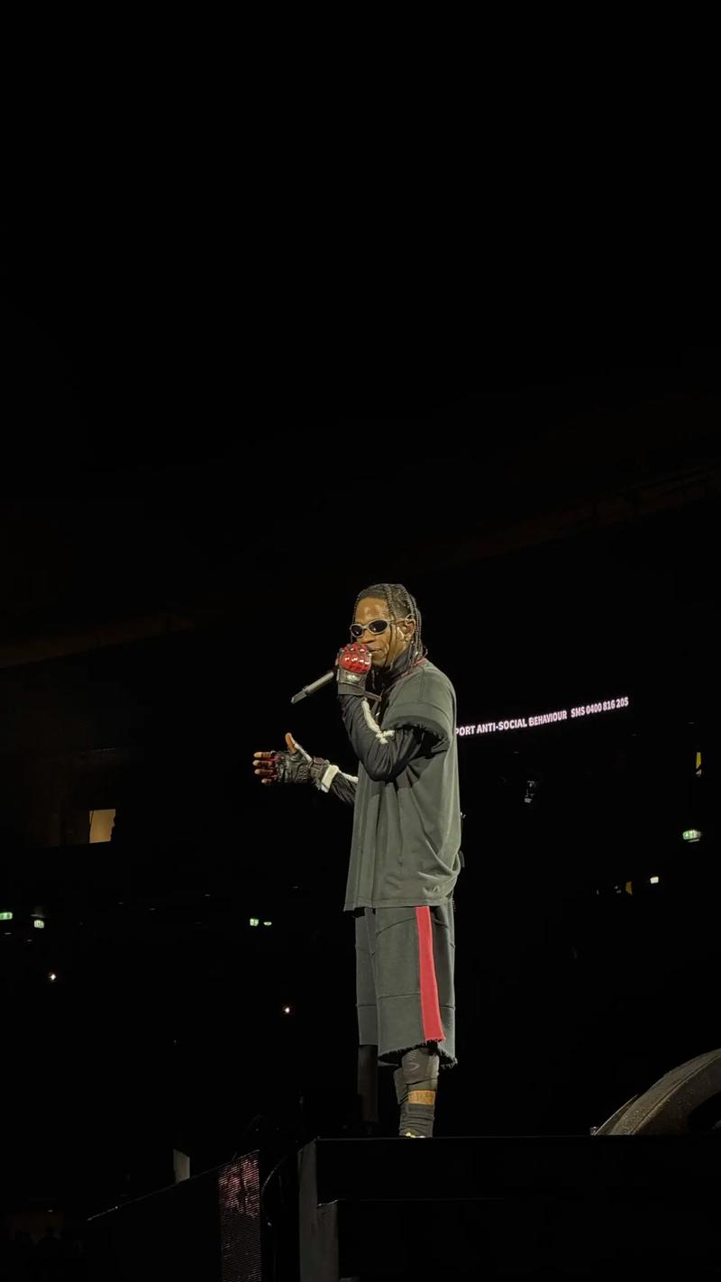 抖音to night，是深夜狂欢的流量密码，还是年轻人被裹挟的数字迷途？