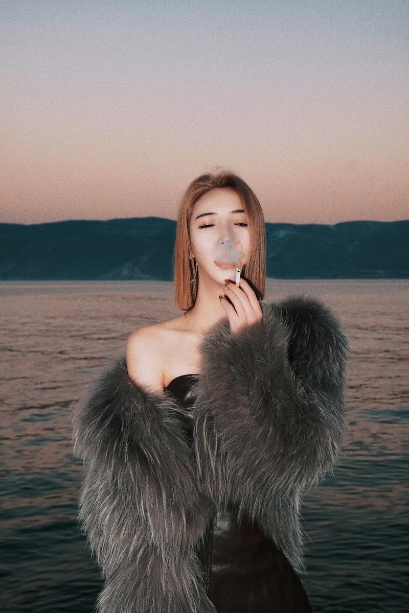 th gril抖音账号是谁？为何能吸引大量关注？内容有何独特之处？