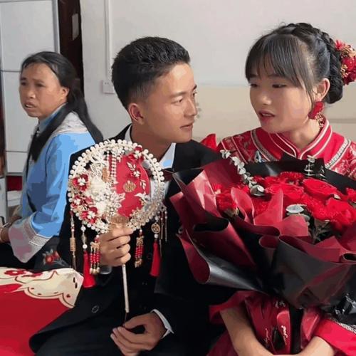 求快手小梅1623结婚