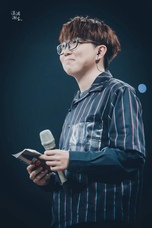 明日之子冠军毛不易的快手ID是什么？粉丝该如何正确搜索找到他的官方账号？