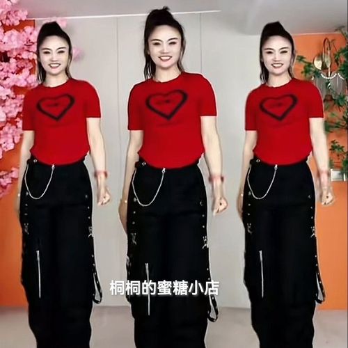 抖音上爆火的抖音舞为何能席卷全网?背后藏着怎样的流量密码与传播逻辑?