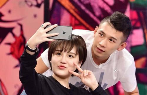 天佑老婆的快手ID是多少?粉丝们都想知道她的账号信息。