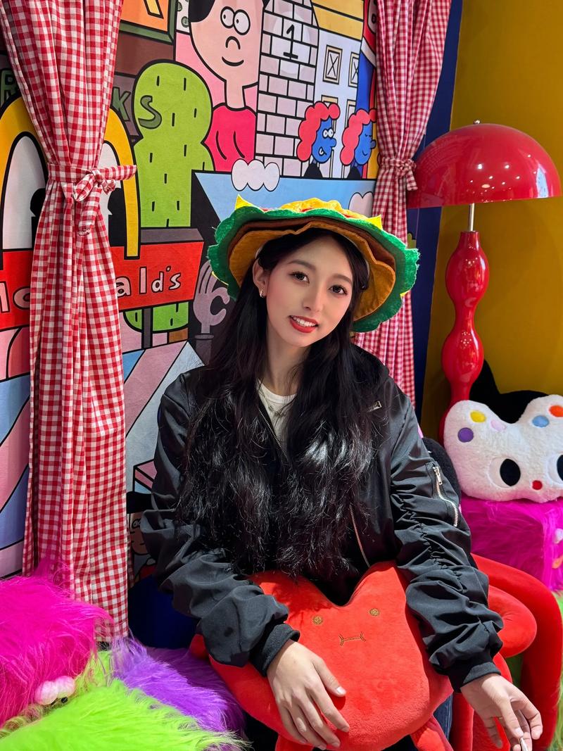 抖音上takemy为何能引发大量用户模仿?其爆火背后藏着哪些内容密码或流量逻辑?