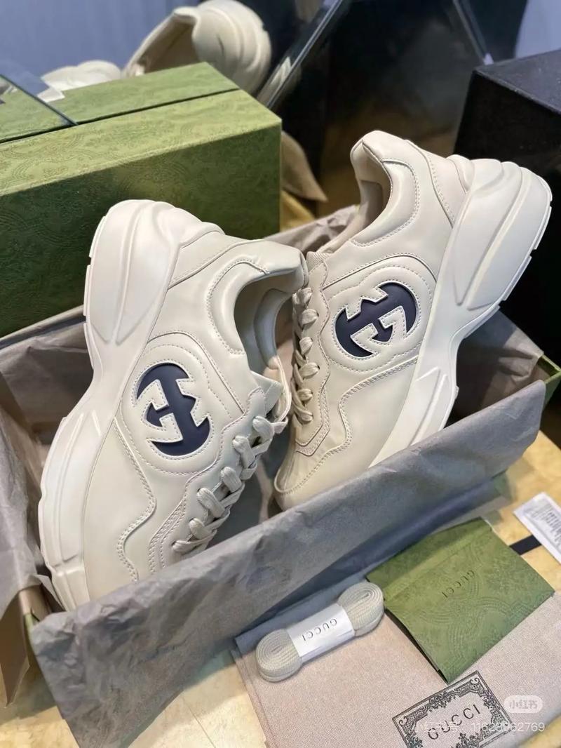 抖音Gucci B现象背后,是年轻人身份焦虑的投射还是品牌营销的新套路?