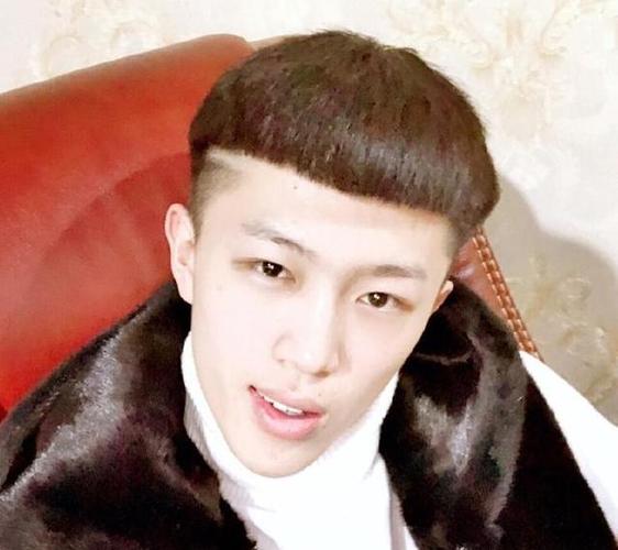 牌牌琦快手号背后,他如何从普通主播跃升为快手现象级红人?