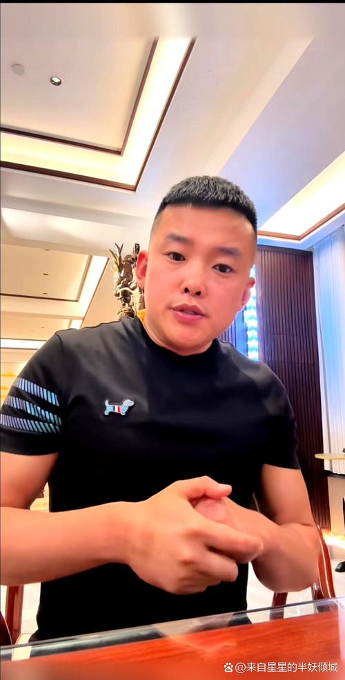 抖音短视频最火的人是谁?他们为何能持续霸屏,背后的流量密码与创作逻辑是什么?