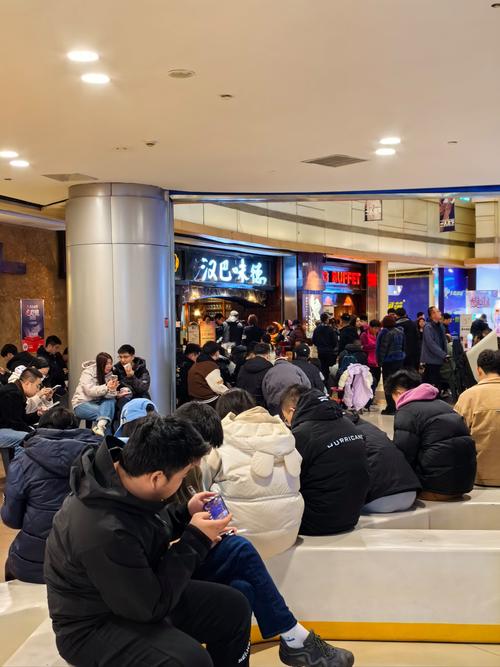 小红书薯队长排队中,为何用户甘愿耗时久候?其吸引力究竟藏在何处?