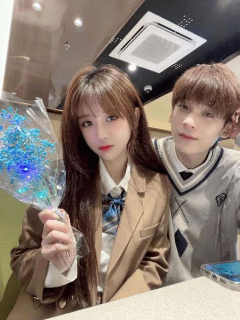 杨清柠王乐乐快手名字背后藏着怎样的故事与粉丝心理?