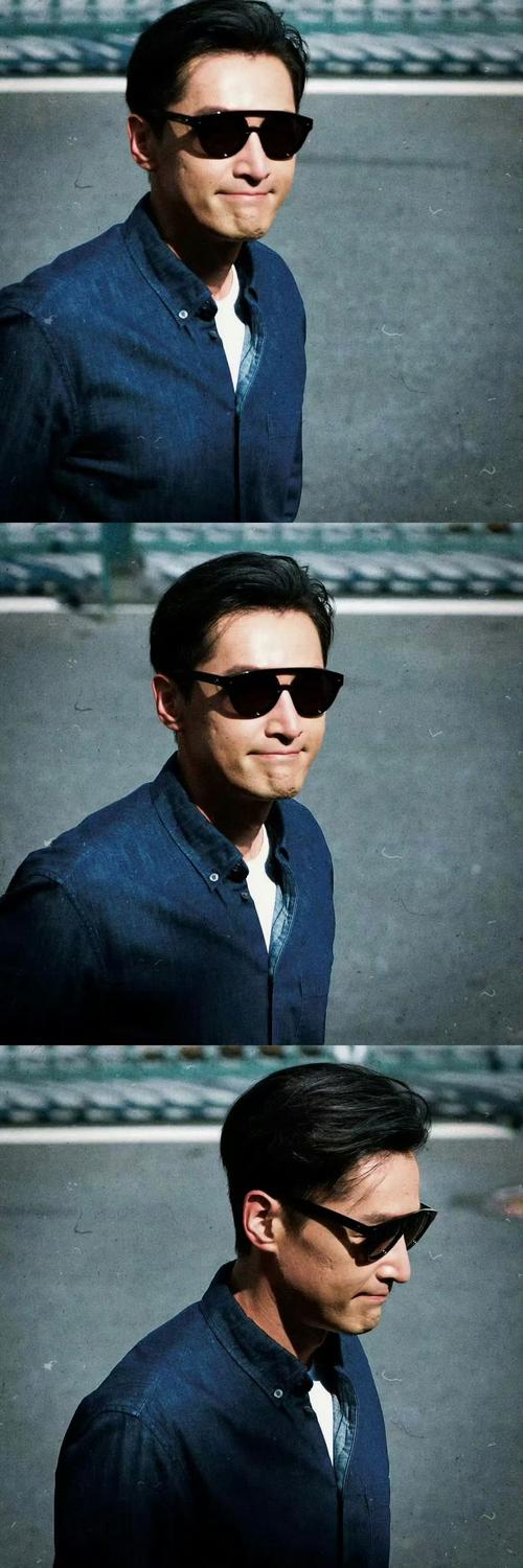 胡歌小红书突然翻转手机,是偶然行为还是暗藏玄机?背后是否藏着未公开的剧情彩蛋或品牌合作?