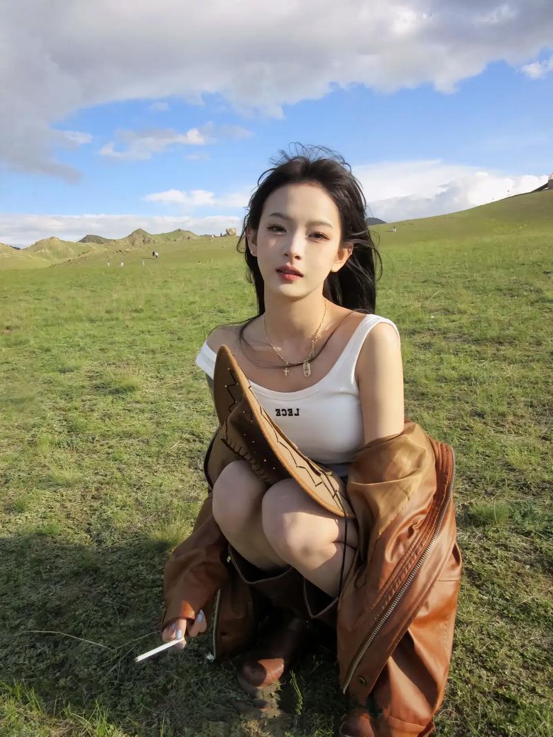 快手周周小可爱的纹身背后藏着怎样的故事与意义?