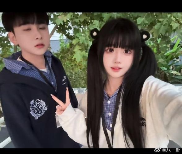 快手杨清柠王乐乐头像背后藏着哪些故事与争议?