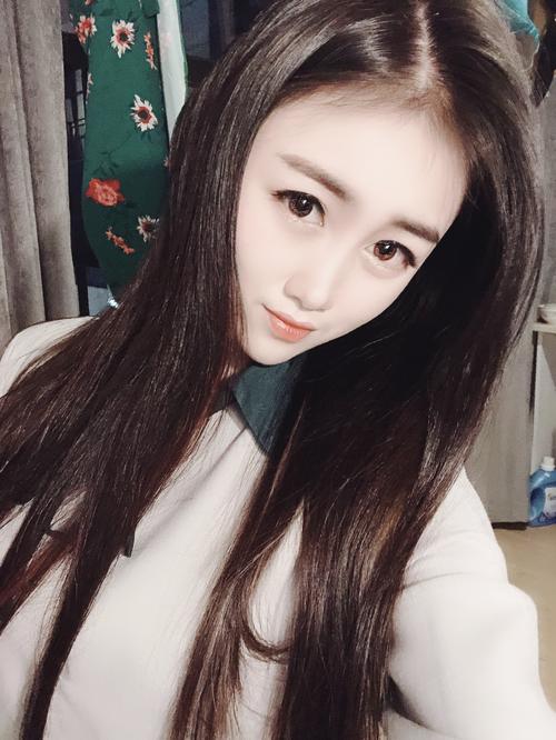 快手tang唯唯视频为何能引发大量关注?其内容魅力与传播密码是什么?