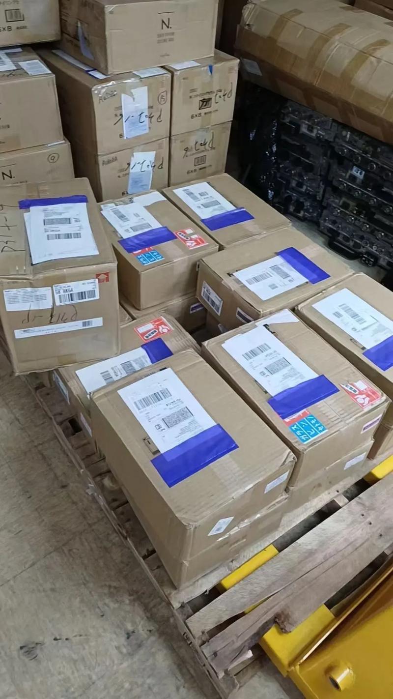 小红书显示海关清关状态后,物流停滞多久算异常?需要主动联系海关还是等待通知?