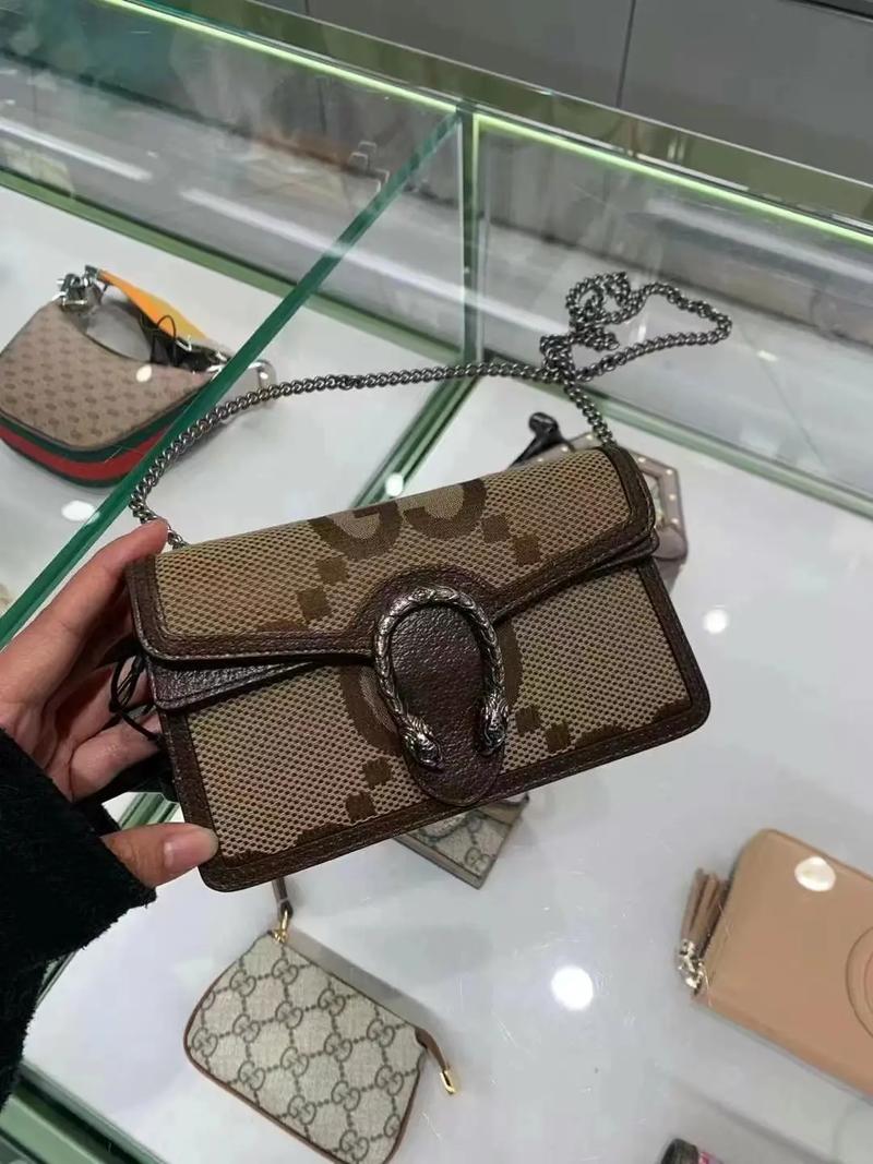 抖音曲gucci为何突然爆火?是旋律洗脑还是歌词戳中年轻人共鸣?