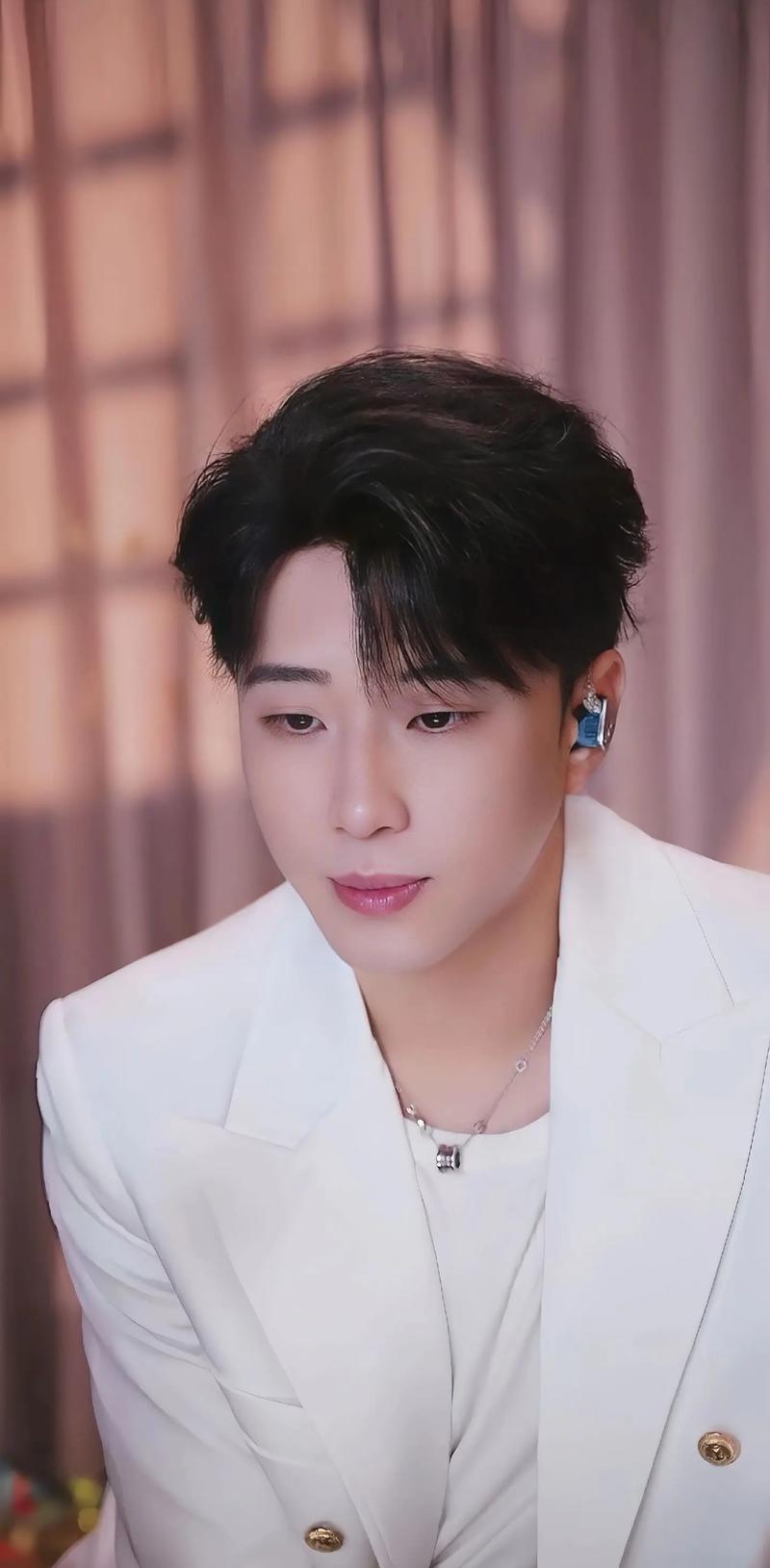 男孩 翻唱 抖音