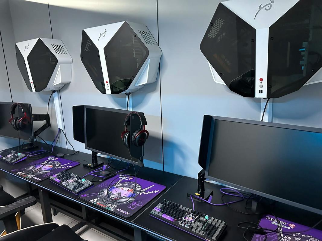 抖音里的日语网吧场景,是真实还原还是精心设计的文化符号?